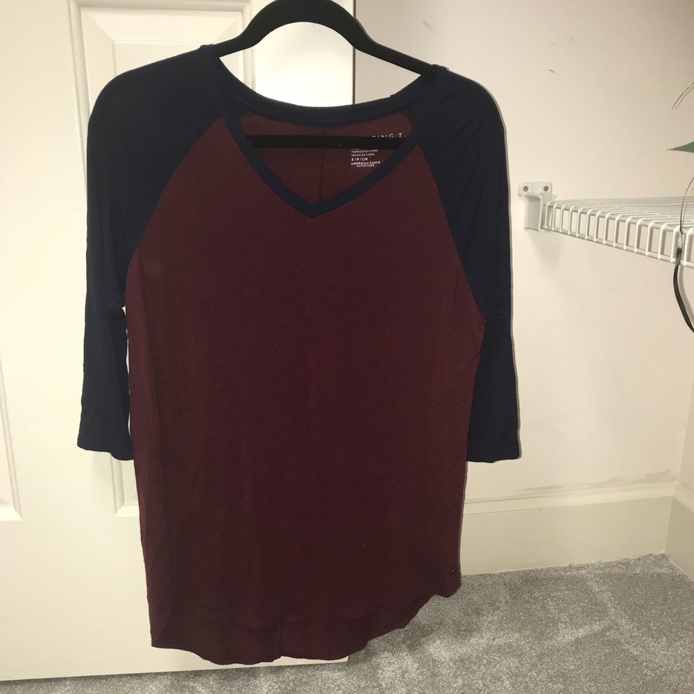 american eagle burgundy and navy jegging top